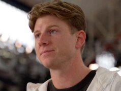 Medalhista paralímpico Hunter Woodhall reflete sobre superação de obstáculos: “Não vou desistir”
| cinetotal.com.br Medalhista paralímpico Hunter Woodhall reflete sobre superação de obstáculos: “Não vou desistir”
| cinetotal.com.br