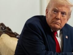 Mensagem de Trump para americanos “legais”: agora todos vocês são ilegais
| cinetotal.com.br Mensagem de Trump para americanos “legais”: agora todos vocês são ilegais
| cinetotal.com.br