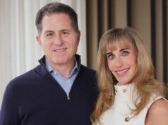 Michael e Susan Dell depositando US$ 250 em contas de investimento infantil de 25 milhões
| cinetotal.com.br Michael e Susan Dell depositando US$ 250 em contas de investimento infantil de 25 milhões
| cinetotal.com.br