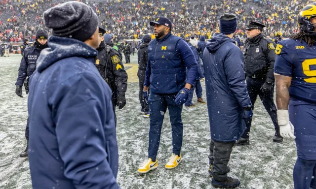 Michigan muda o foco depois de perder a semana de Michigan muda o foco depois de perder a semana de assinatura de WR Zion Robinson
| cinetotal.com.br