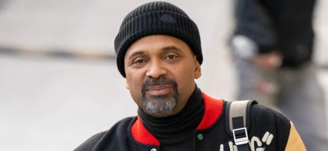 Mike Epps co-assina a afirmação de Odell Beckham Jr. de que seria um desafio viver com US $ 100 milhões
| cinetotal.com.br