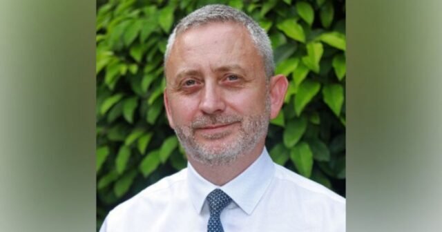 Miller: UE prepara grande missão de observação para eleições em Bangladesh
| cinetotal.com.br