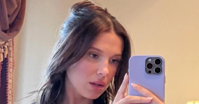 Millie Bobby Brown mostra corpo tonificado em top curto e calças de cintura baixa
| cinetotal.com.br