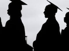 Mutuários de empréstimos estudantis inadimplentes poderão ver salários embelezados no início de 2026
| cinetotal.com.br Mutuários de empréstimos estudantis inadimplentes poderão ver salários embelezados no início de 2026
| cinetotal.com.br