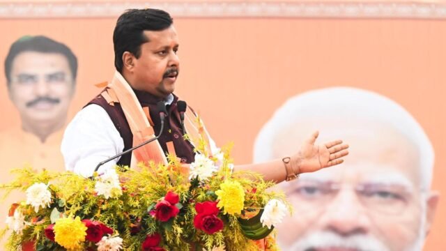 Nitin Nabin chama Rahul Gandhi de político de meio período
| cinetotal.com.br