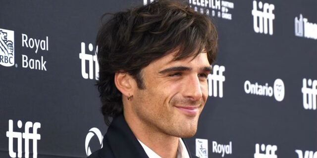 Novo filme de ficção científica de Jacob Elordi de Ridley Scott atingido por um atraso de 5 meses
| cinetotal.com.br