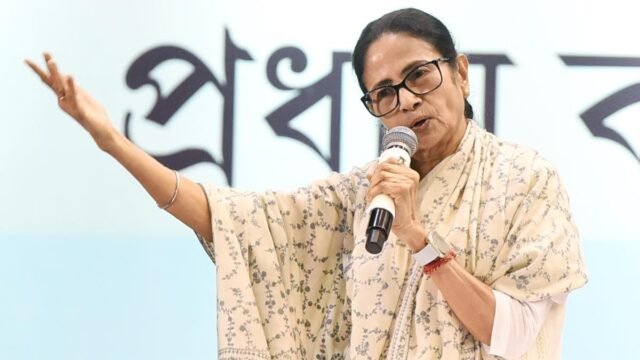 O BJP está empurrando o país para o fim ao remover o nome de Gandhiji do MGNREGA: Mamata no VB-G RAM G Bill
| cinetotal.com.br