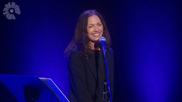 O brilho eterno de Susanna Hoffs brilha no show íntimo de Connecticut: resenha + fotos
| cinetotal.com.br