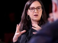 O chefe da CBS News, Bari Weiss, retira a história de ’60 Minutes’, gerando protestos
| cinetotal.com.br O chefe da CBS News, Bari Weiss, retira a história de '60 Minutes', gerando protestos
| cinetotal.com.br