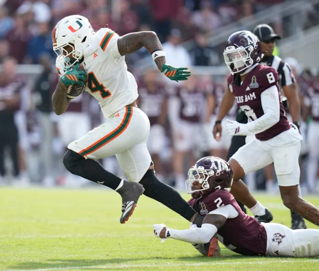 O heroísmo de Malachi Toney leva Miami sobre Texas A&M no College Football Playoff
| cinetotal.com.br