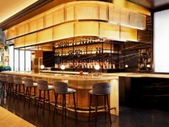 O mais novo Sapphire Lounge do Chase, completo com serviço de champanhe, justifica seu preço de US$ 795
| cinetotal.com.br O mais novo Sapphire Lounge do Chase, completo com serviço de champanhe, justifica seu preço de US$ 795
| cinetotal.com.br