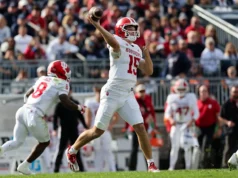 O quarterback do Indiana, Fernando Mendoza, ganha os principais prêmios ofensivos do Big Ten
| cinetotal.com.br O quarterback do Indiana, Fernando Mendoza, ganha os principais prêmios ofensivos do Big Ten
| cinetotal.com.br