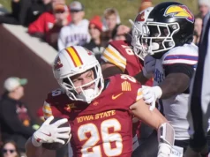 O running back do futebol americano de Iowa, Carson Hansen, deixará o Cyclones
| cinetotal.com.br O running back do futebol americano de Iowa, Carson Hansen, deixará o Cyclones
| cinetotal.com.br