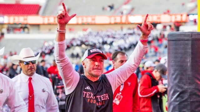 O técnico do Texas Tech, Joey McGuire, concorda com uma extensão de sete anos no valor de US$ 7 milhões por ano antes do jogo do título dos 12 grandes
| cinetotal.com.br