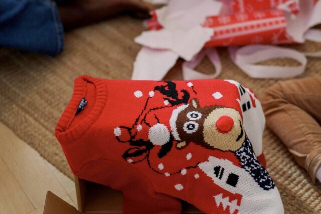 Olá Microsoft! Você poderia imprimir dinheiro com esta ideia de suéter natalino
| cinetotal.com.br