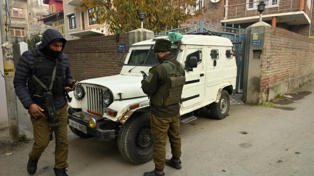 Operação de busca ampliada para rastrear terroristas escondidos no cinturão florestal em Udhampur da J&K
| cinetotal.com.br