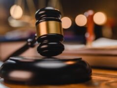 Os infratores econômicos que fugiram do país devem 39.000 milhões de dólares aos bancos indianos?
| cinetotal.com.br Os infratores econômicos que fugiram do país devem 39.000 milhões de dólares aos bancos indianos?
| cinetotal.com.br