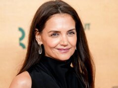 Os tênis Rich Mom de US $ 895 de Katie Holmes têm um gêmeo da Amazon que está à venda por US $ 23
| cinetotal.com.br Os tênis Rich Mom de US $ 895 de Katie Holmes têm um gêmeo da Amazon que está à venda por US $ 23
| cinetotal.com.br