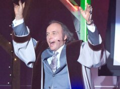 Pastor Phil em ‘Four Christmases’ ‘Memba Him?!
| cinetotal.com.br Pastor Phil em 'Four Christmases' 'Memba Him?!
| cinetotal.com.br