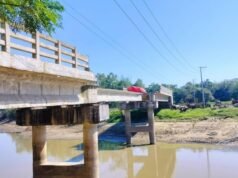 Quatro anos depois, ponte ainda incompleta em Doarabazar
| cinetotal.com.br Quatro anos depois, ponte ainda incompleta em Doarabazar
| cinetotal.com.br