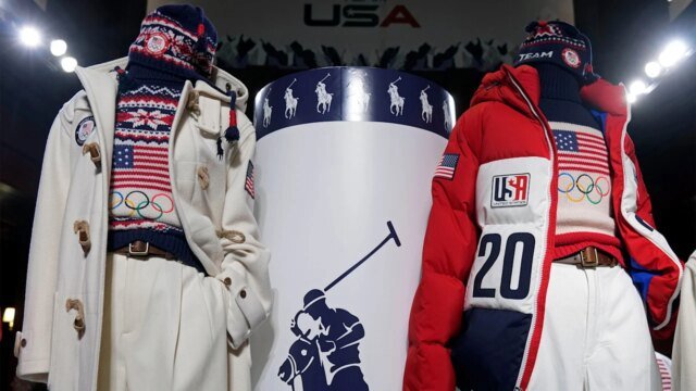 Ralph Lauren revela uniformes da equipe dos EUA para os Jogos Olímpicos de Inverno de 2026
| cinetotal.com.br