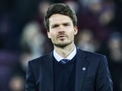 Röhl: O Rangers precisa de uma sequência de vitórias para ter chance na corrida pelo título
| cinetotal.com.br Röhl: O Rangers precisa de uma sequência de vitórias para ter chance na corrida pelo título
| cinetotal.com.br