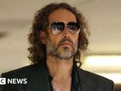 Russell Brand acusado de novos crimes de estupro e agressão sexual
| cinetotal.com.br Russell Brand acusado de novos crimes de estupro e agressão sexual
| cinetotal.com.br