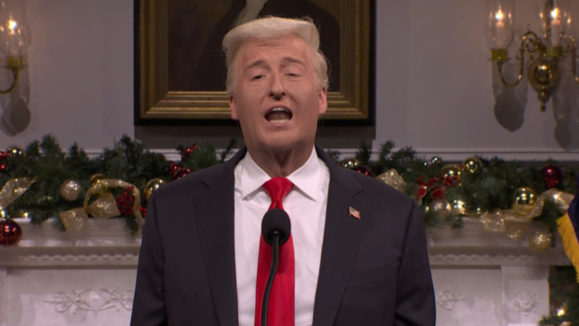 'SNL' zomba do discurso de férias de Trump: estou 'fazendo meus próprios jogos vorazes' para 'me distrair dos arquivos de Epstein'
| cinetotal.com.br