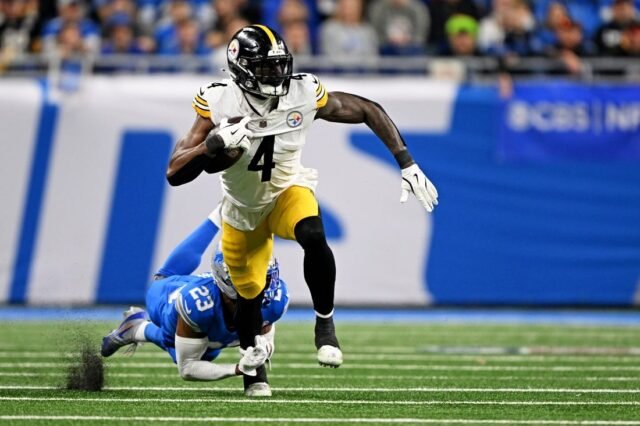 Steelers WR DK Metcalf suspendeu dois jogos por briga com Steelers WR DK Metcalf suspendeu dois jogos por briga com torcedor
| cinetotal.com.br