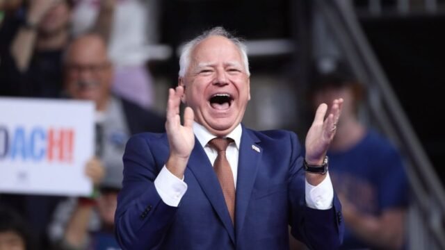 Tesouro lança investigação sobre suposto desvio de fundos fiscais de Minnesota para grupo terrorista
| cinetotal.com.br