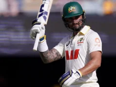 The Ashes: Austrália correndo em resposta ao 334 da Inglaterra
| cinetotal.com.br The Ashes: Austrália correndo em resposta ao 334 da Inglaterra
| cinetotal.com.br