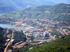 Tribunal Superior de Bombaim rejeita pedido de investigação do CBI contra a família Pawar sobre o projeto Lavasa
| cinetotal.com.br Tribunal Superior de Bombaim rejeita pedido de investigação do CBI contra a família Pawar sobre o projeto Lavasa
| cinetotal.com.br