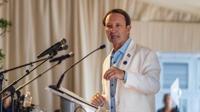 Trump diz que EUA precisam da Groenlândia “para segurança nacional”
| cinetotal.com.br