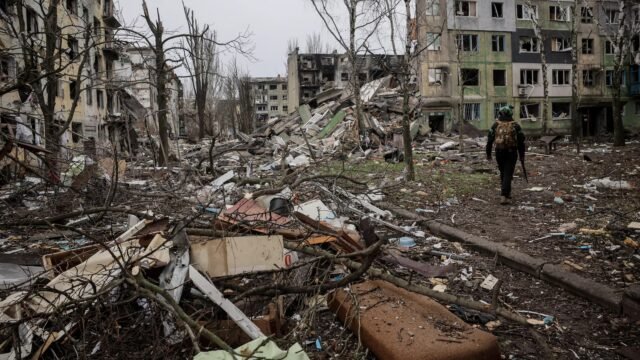 Ucrânia ataca terminais petrolíferos, aviões e navios numa série de ataques dentro da Rússia
| cinetotal.com.br