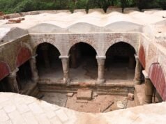 Um forte no meio de uma floresta era um campo de treinamento secreto para cavalaria e elefantes
| cinetotal.com.br Um forte no meio de uma floresta era um campo de treinamento secreto para cavalaria e elefantes
| cinetotal.com.br