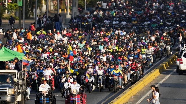 Venezuela: apoiadores do governo realizam manifestações de motocicletas em Caracas por causa da interferência dos EUA
| cinetotal.com.br
