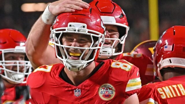 ‘Dia extraordinário’ quando Chiefs anunciam planos de mudança para ‘outra Kansas City’
| cinetotal.com.br