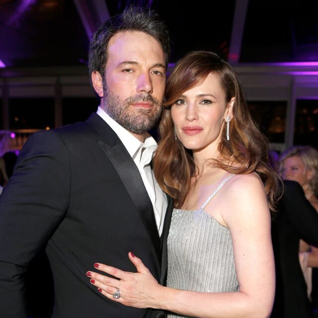 Jennifer Garner faz comentário raro sobre o divórcio “difícil” de Ben Affleck
| cinetotal.com.br