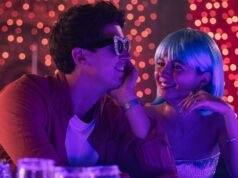 Uma das minhas coisas favoritas sobre Alex e Poppy em pessoas que conhecemos nas férias não pôde ser reproduzida no filme, o que me levou a uma grande questão
| cinetotal.com.br Uma das minhas coisas favoritas sobre Alex e Poppy em pessoas que conhecemos nas férias não pôde ser reproduzida no filme, o que me levou a uma grande questão
| cinetotal.com.br